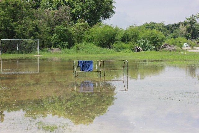 穿于俱乐部 穿于俱乐部